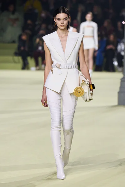 Look 6